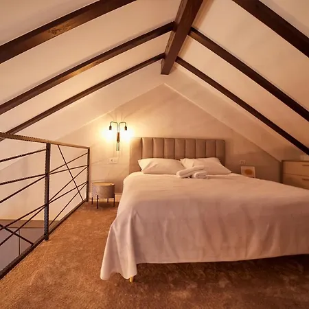 Casa Piti 3* Brassó